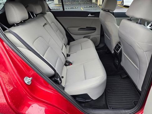 Used 2022 Kia Sportage LX FWD image 17