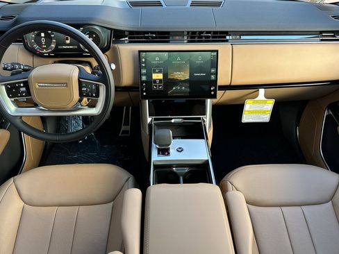 New 2026 Land Rover Range Rover SE image 25