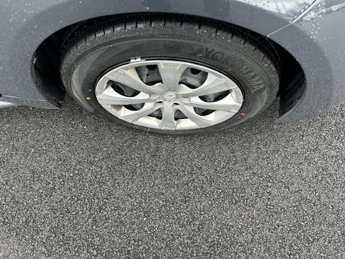 Certified 2023 Toyota Corolla LE image 25