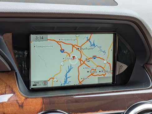 Used 2015 Mercedes-Benz GLK 350 2WD image 18
