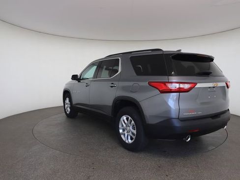 Used 2021 Chevrolet Traverse LT w/ LPO, Floor Liner Package AWD/4WD image 12