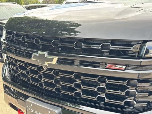 Used 2024 Chevrolet Tahoe Z71 w/ Z71 Off-Road Package AWD/4WD image 30