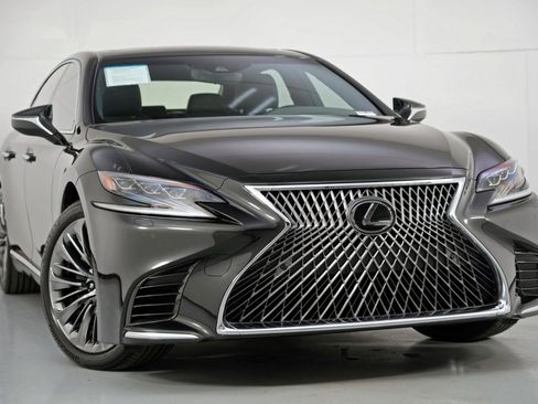 Used 2018 Lexus LS 500 AWD image 4