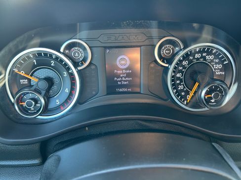 Used 2021 RAM 2500 Big Horn image 17