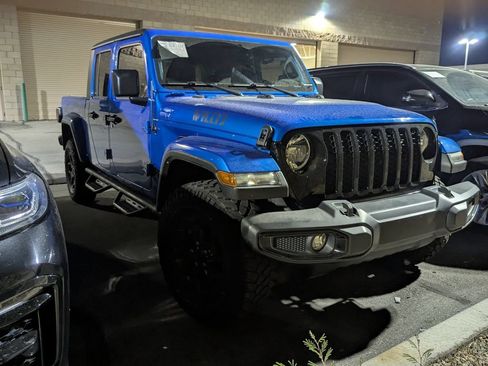 Used 2022 Jeep Gladiator Sport AWD/4WD image 3