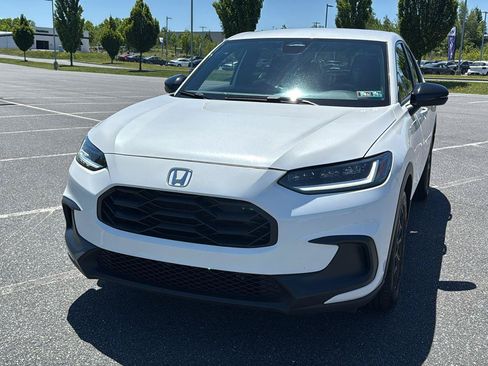 Used 2024 Honda HR-V Sport image 14