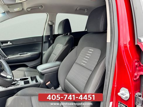 Used 2017 Kia Sportage LX w/ LX Popular Package FWD image 19