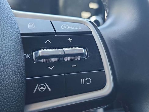 Used 2022 Kia Sorento S FWD image 29