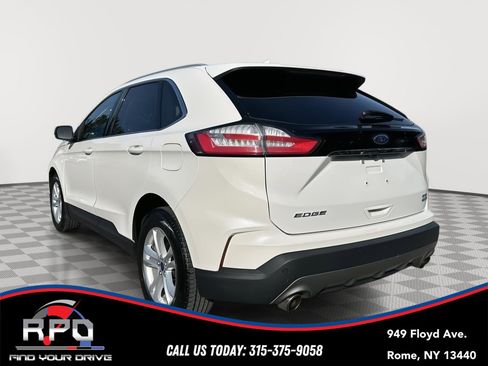 Used 2020 Ford Edge SEL w/ Cold Weather Package AWD/4WD image 3