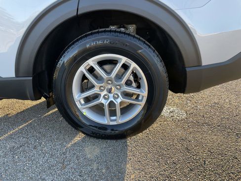 New 2026 Ford Explorer Active w/ Active Comfort Package RWD image 52