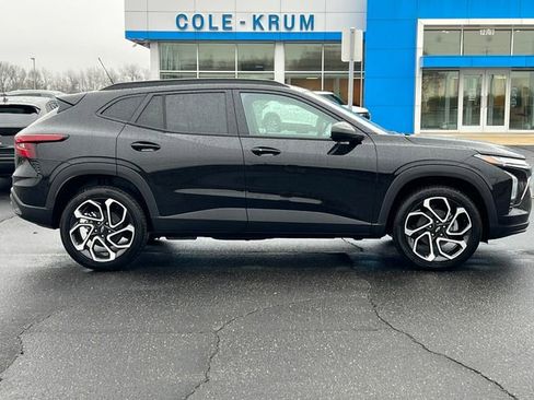 New 2026 Chevrolet Trax RS w/ Driver Confidence Package image 35