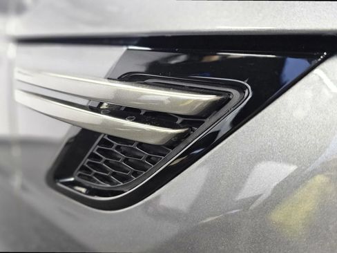 Used 2017 Land Rover Range Rover Sport SE AWD/4WD image 19