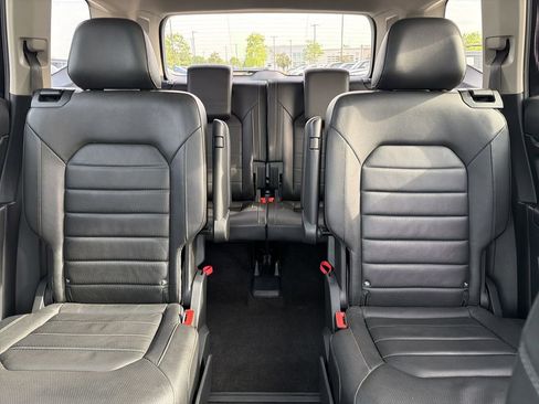 Used 2018 Volkswagen Atlas SEL Premium image 31