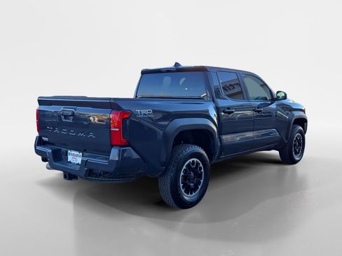 Used 2024 Toyota Tacoma TRD Off-Road image 5