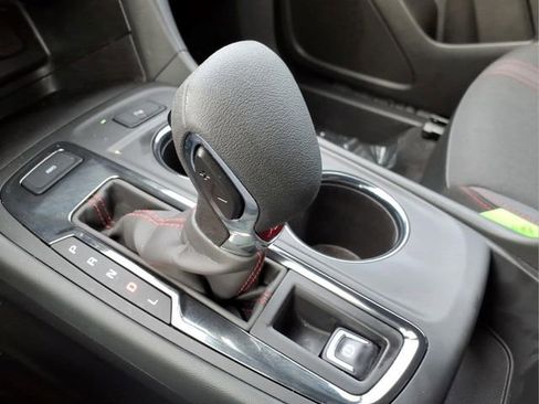 Used 2023 Chevrolet Equinox RS w/ LPO, Floor Liner Package AWD/4WD image 23