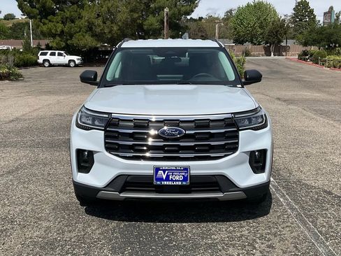 New 2026 Ford Explorer Active w/ Active Comfort Package image 9