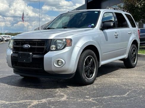 Used 2010 Ford Escape XLT FWD image 4