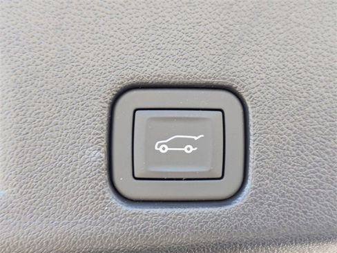 New 2026 Chevrolet Traverse LT w/ Sun and Wheel Package image 33