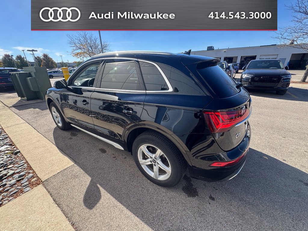 Used 2021 Audi Q5 2.0T Premium w/ Convenience Package AWD/4WD image 4
