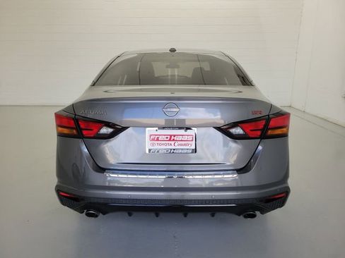 Used 2023 Nissan Altima 2.5 SR FWD image 6