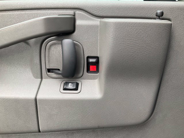 Used 2025 Chevrolet Express 2500 w/ Driver Convenience Package RWD image 6