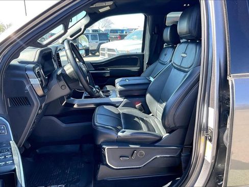 Used 2025 Ford F150 Platinum w/ FX4 Off-Road Package AWD/4WD image 22