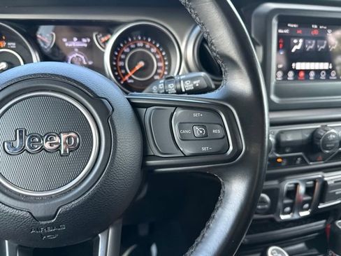Used 2022 Jeep Wrangler Sport AWD/4WD image 18