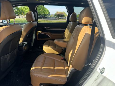 Used 2020 Kia Telluride SX w/ Towing Package image 17