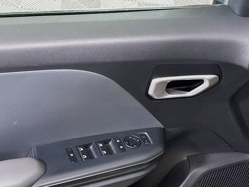 Used 2025 Kia K4 LX image 15