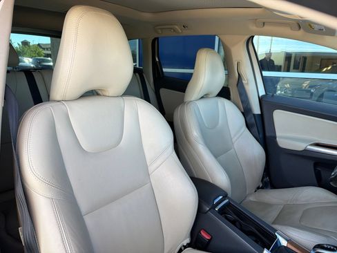 Used 2017 Volvo XC60 T5 Inscription w/ Advanced Package AWD/4WD image 26
