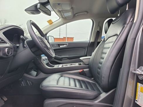 Used 2023 Ford Edge SEL w/ Convenience Package image 5