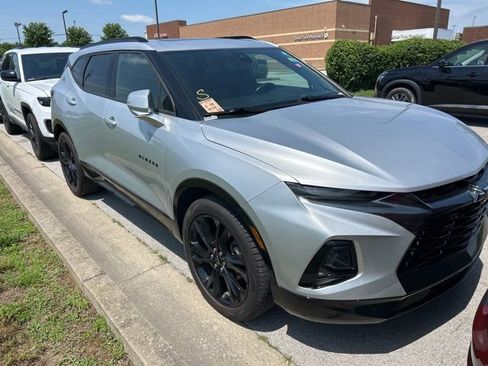 Used 2019 Chevrolet Blazer RS AWD/4WD image 2
