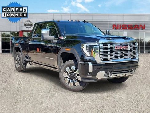 Used 2025 GMC Sierra 3500 Denali w/ Denali Reserve Package AWD/4WD image 1