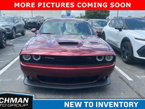 Used 2019 Dodge Challenger R/T Scat Pack w/ Driver Convenience Group RWD image 3