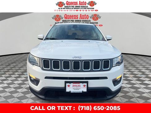 Used 2020 Jeep Compass Latitude AWD/4WD image 1