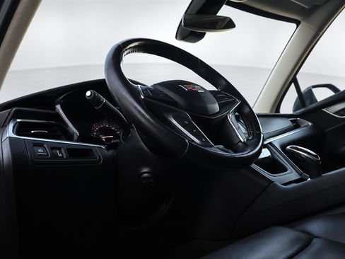 Used 2019 Cadillac XT5 Premium Luxury FWD image 28
