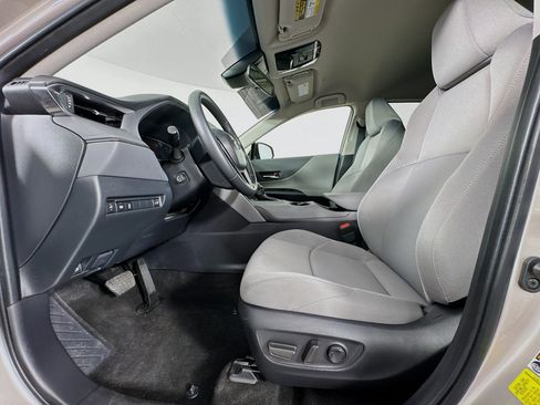 Certified 2024 Toyota Venza LE AWD/4WD image 19