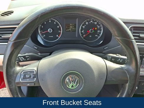 Used 2014 Volkswagen Jetta SE FWD image 4