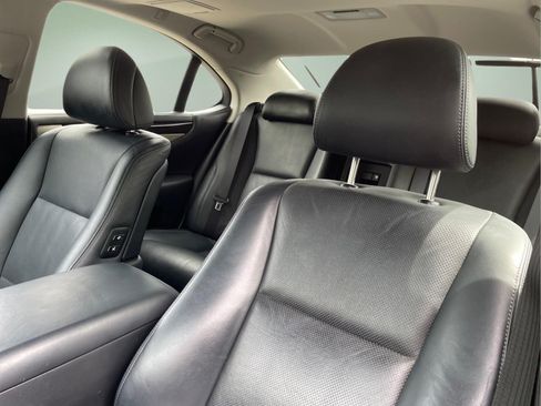 Used 2015 Lexus LS 460 w/ Comfort Package RWD image 19