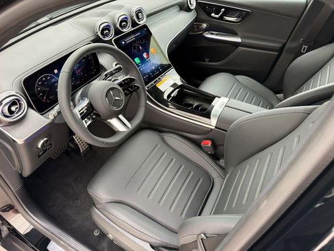 Used 2026 Mercedes-Benz GLC 300 4MATIC image 4