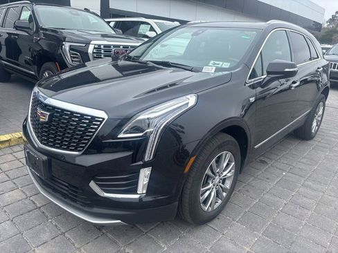 Certified 2023 Cadillac XT5 Premium Luxury AWD/4WD image 9