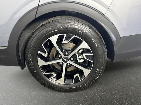 Certified 2024 Kia Sportage EX FWD image 31