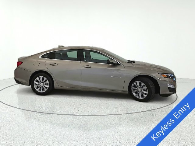 Used 2025 Chevrolet Malibu LT FWD image 7