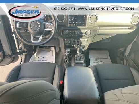 Used 2022 Jeep Wrangler Unlimited Sahara w/ Dual Top Group image 19