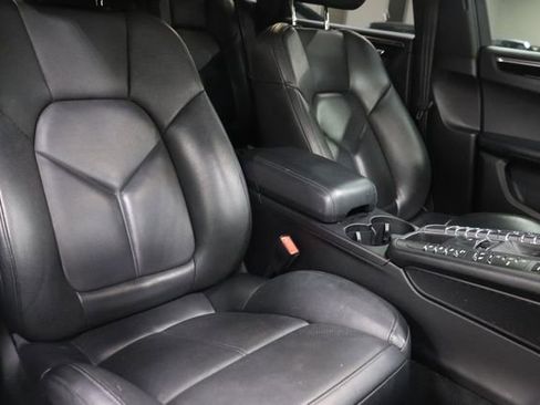 Used 2018 Porsche Macan GTS AWD/4WD image 23