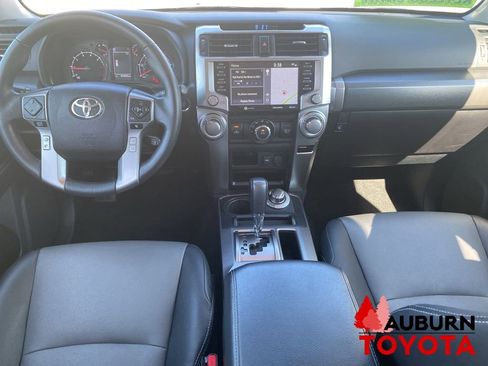 Used 2022 Toyota 4Runner SR5 Premium w/ Moonroof Package AWD/4WD image 31