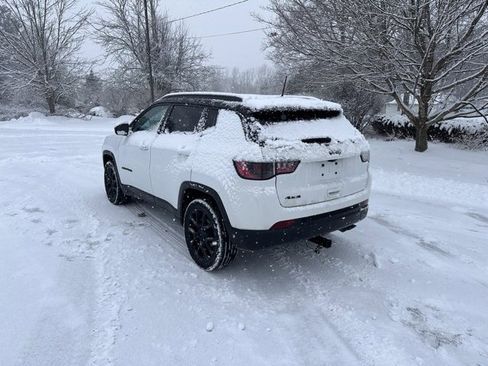 Used 2022 Jeep Compass Altitude image 5