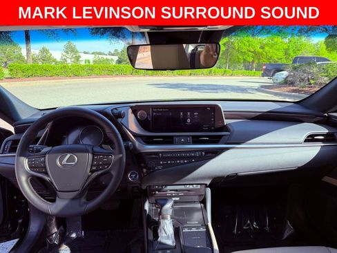 Used 2020 Lexus ES 300h w/ Premium Package image 14