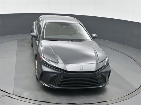 Used 2025 Toyota Camry LE image 36
