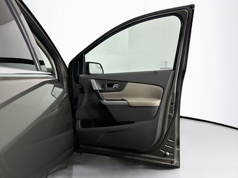 Used 2014 Ford Edge Limited image 31